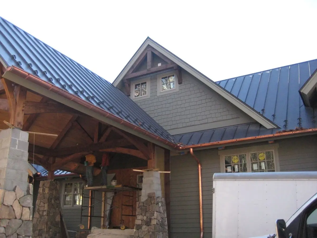 Craftsman Roofing team delivering quality roofing work in Mill Run